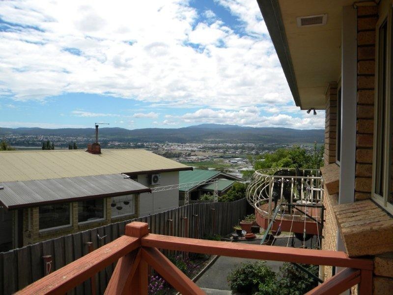 2/56 Floreat Crescent, Trevallyn TAS 7250