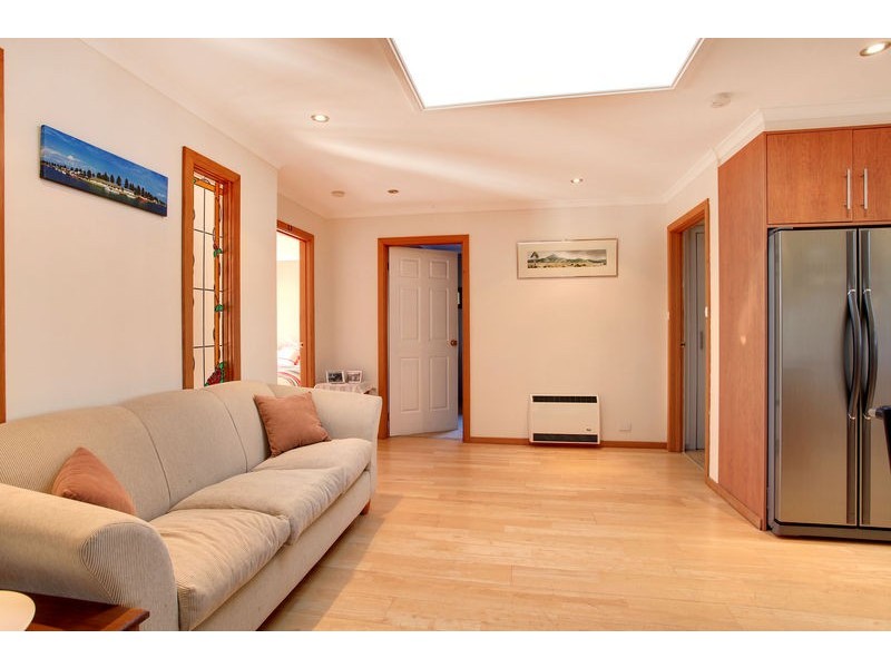 16 Far View Avenue, Riverside TAS 7250