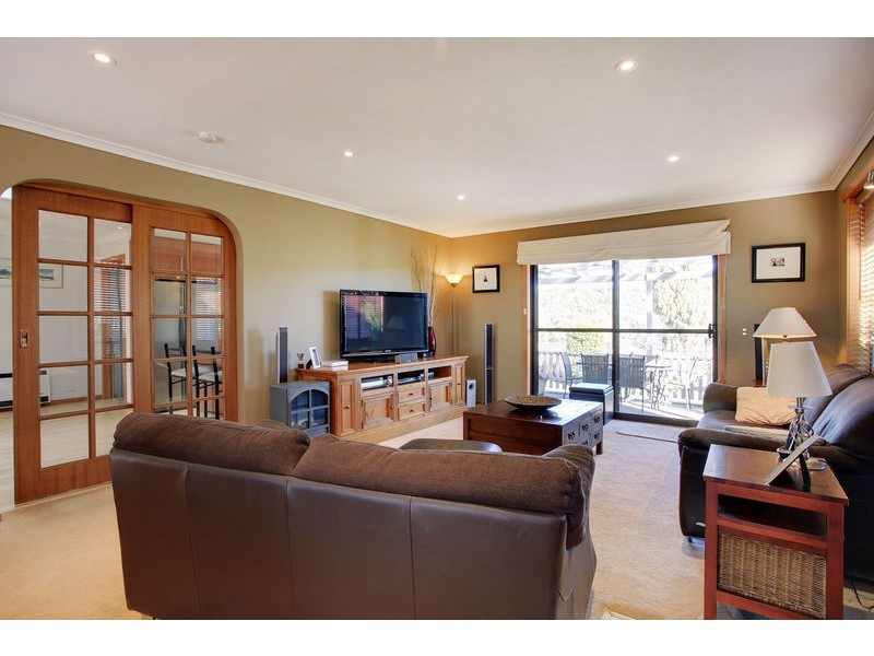 16 Far View Avenue, Riverside TAS 7250