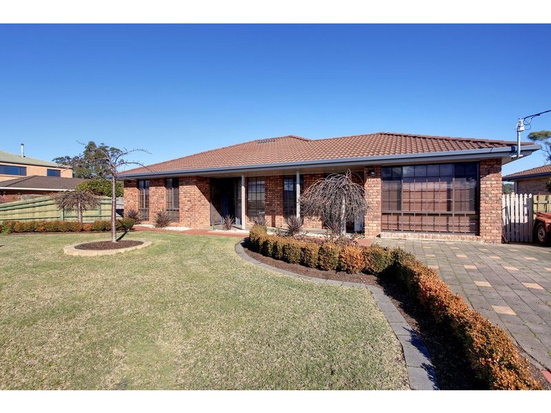 16 Far View Avenue, Riverside TAS 7250