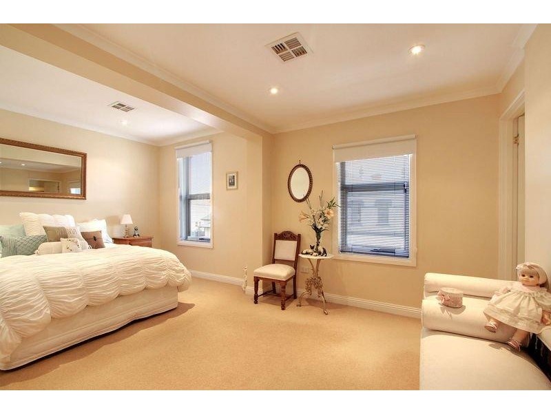 2/127 George Street, Launceston TAS 7250