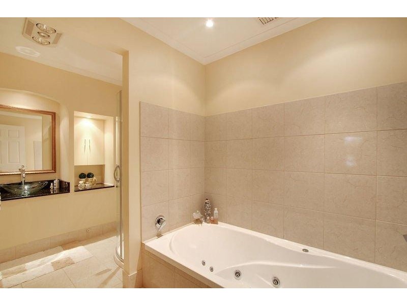 2/127 George Street, Launceston TAS 7250