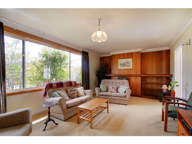 8 Colgrave Street, Trevallyn TAS 7250