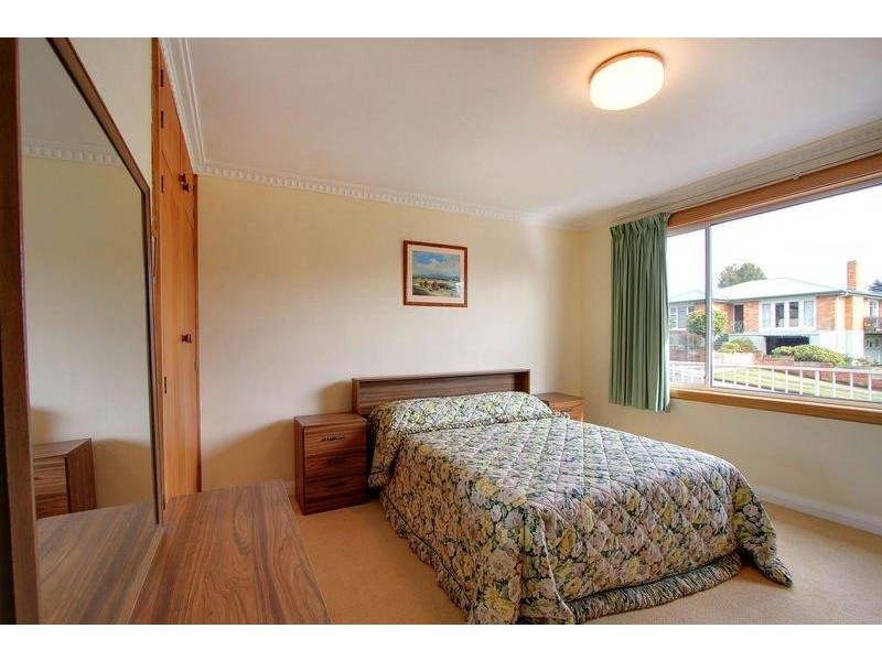 8 Colgrave Street, Trevallyn TAS 7250