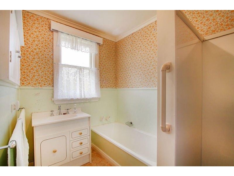 8 Colgrave Street, Trevallyn TAS 7250