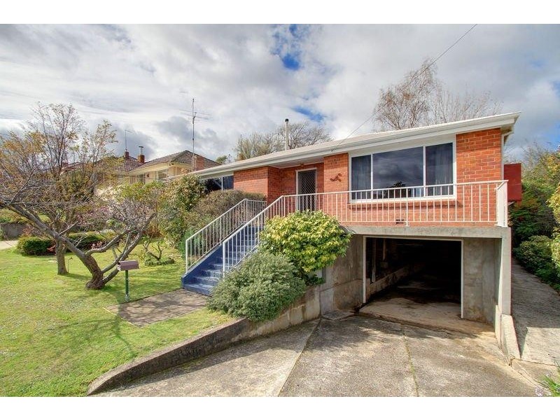 8 Colgrave Street, Trevallyn TAS 7250