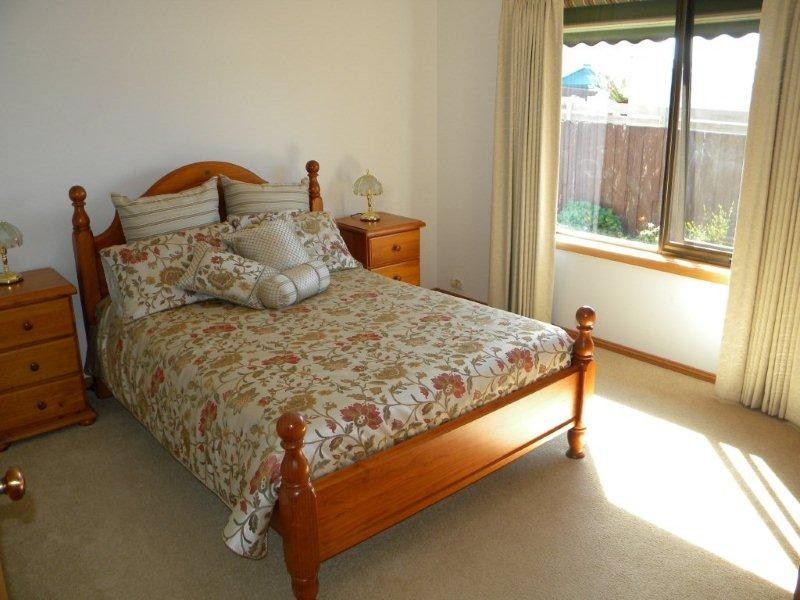 4/14 Sculthorpe Place, Norwood TAS 7250