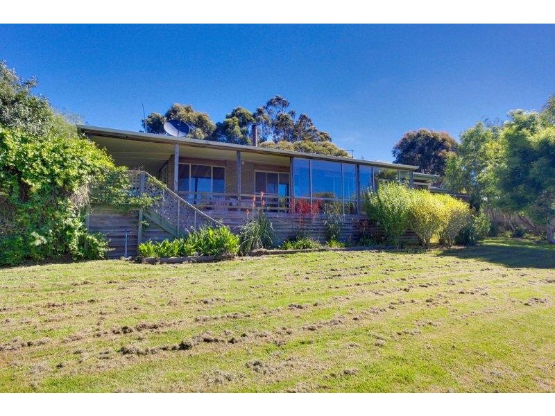 18 Swan Drive, Swan Bay TAS 7252