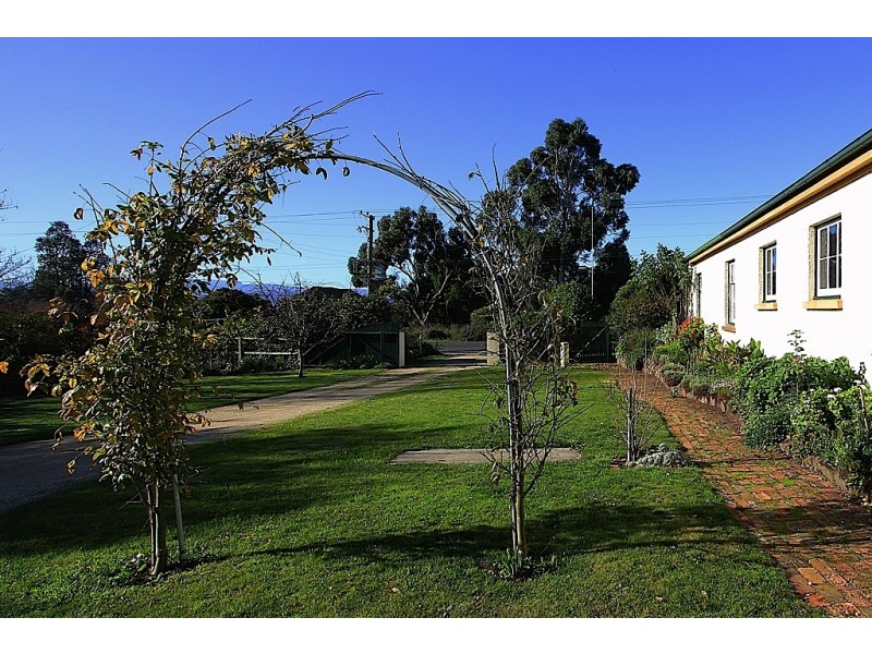 854 Hobart Road, Breadalbane TAS 7258