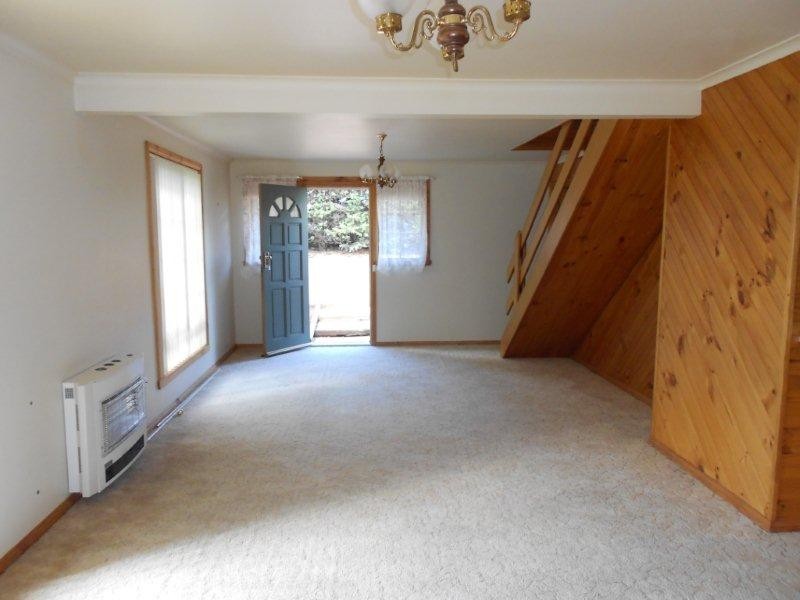 1/32 Kertch Road, St Leonards TAS 7250