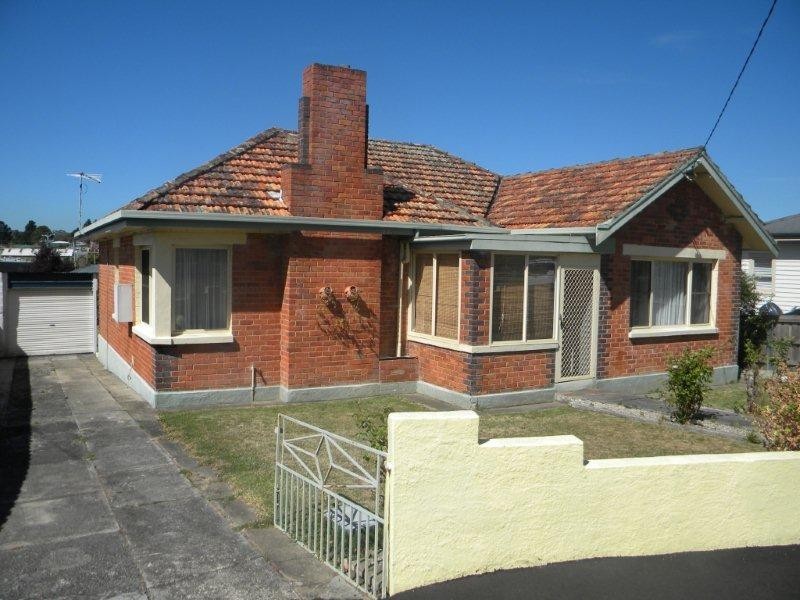 13 Martin Place, Kings Meadows TAS 7249