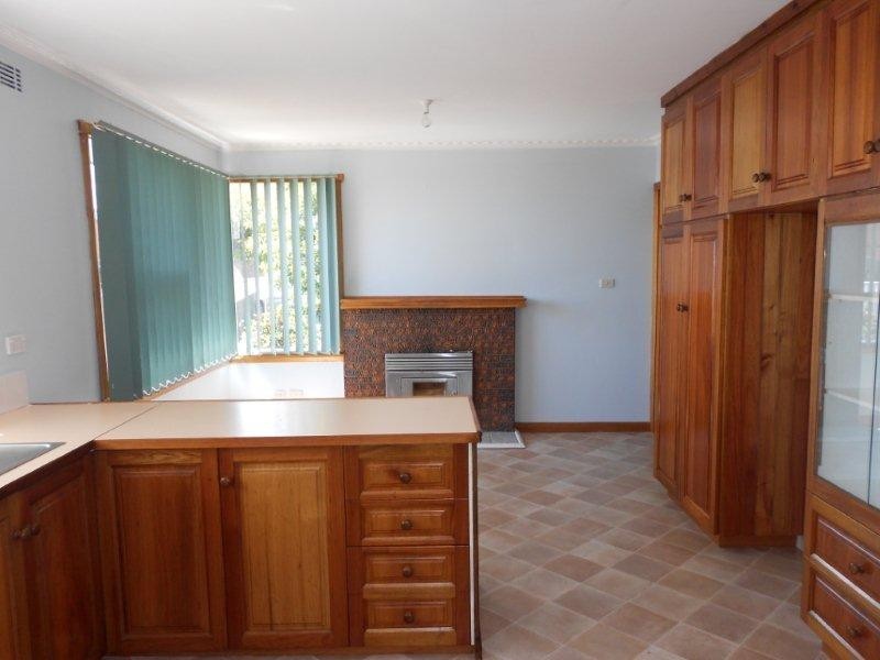 42 Tompsons Lane, Newnham TAS 7248