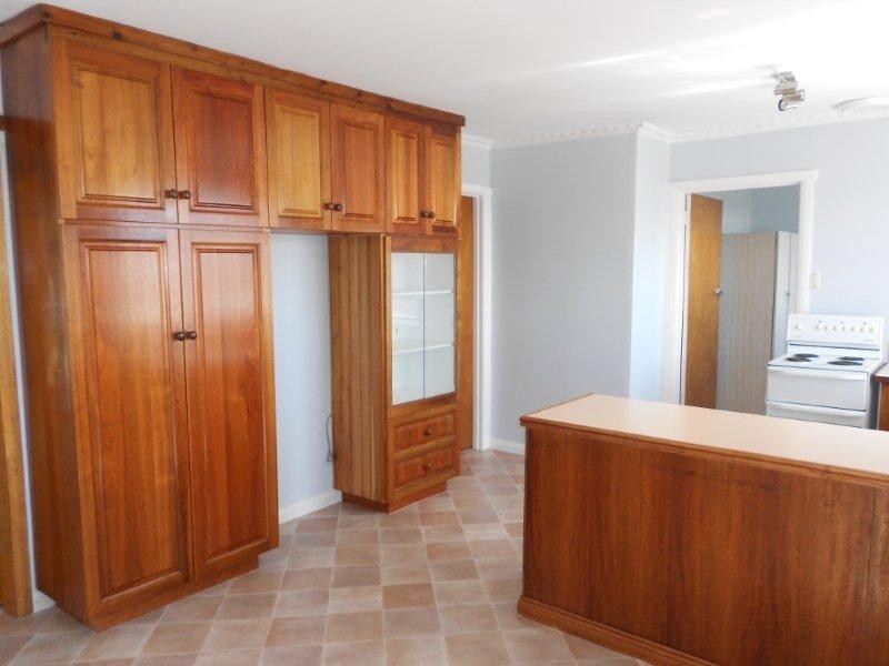 42 Tompsons Lane, Newnham TAS 7248