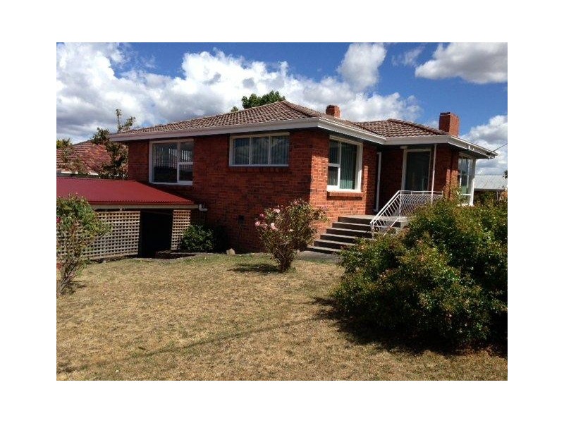 42 Tompsons Lane, Newnham TAS 7248