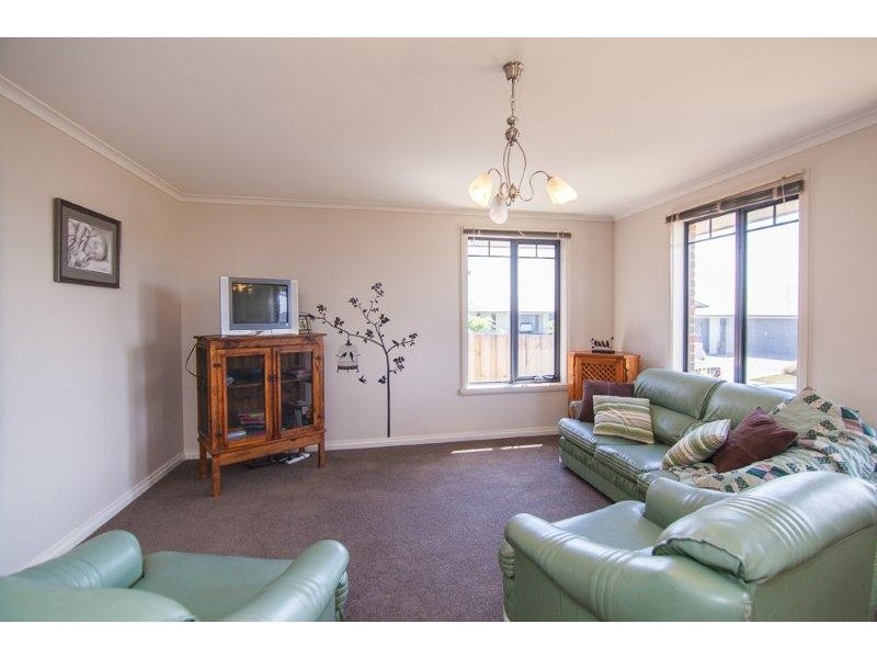 9/11 Walcorm Court, Riverside TAS 7250