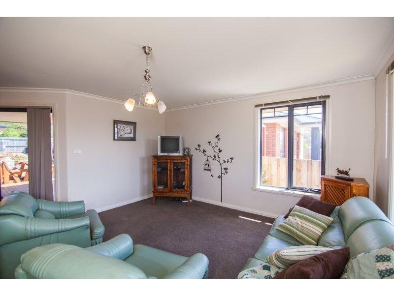 9/11 Walcorm Court, Riverside TAS 7250