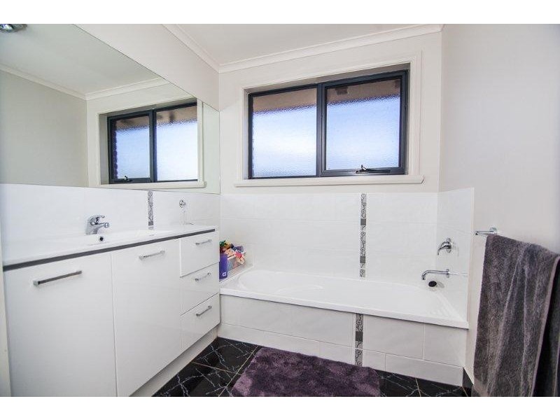 9/11 Walcorm Court, Riverside TAS 7250