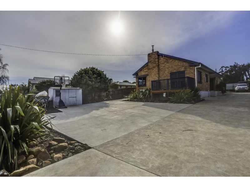 54 Alanvale Road, Newnham TAS 7248