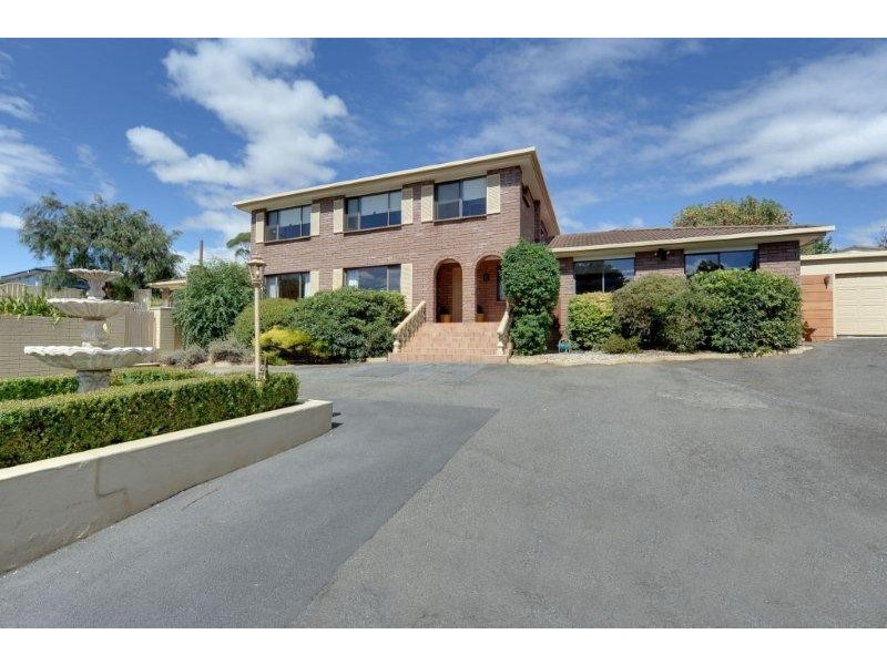 17 Vaux Street, West Launceston TAS 7250