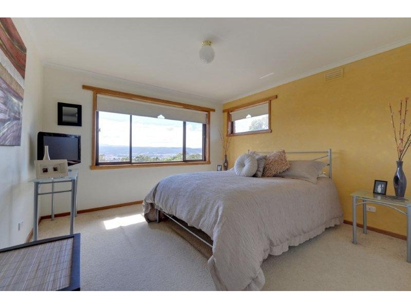 17 Vaux Street, West Launceston TAS 7250