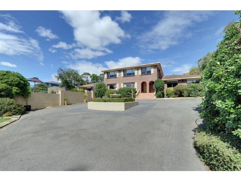 17 Vaux Street, West Launceston TAS 7250