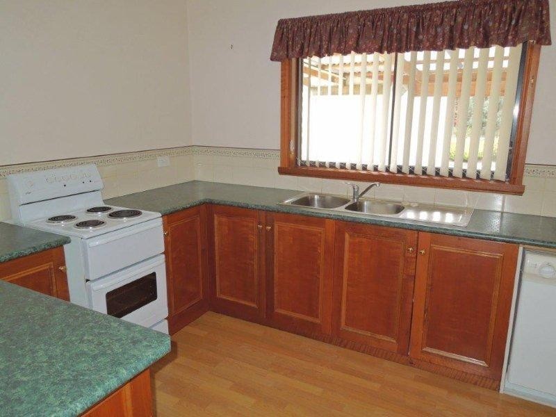 39 Poplar Parade, Youngtown TAS 7249