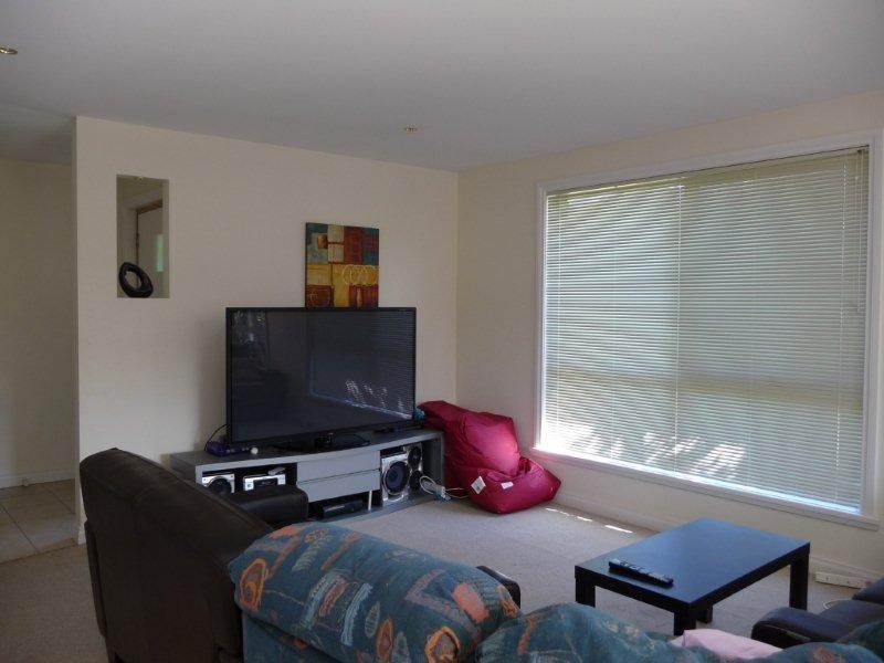 7 Pocket Place, Newnham TAS 7248