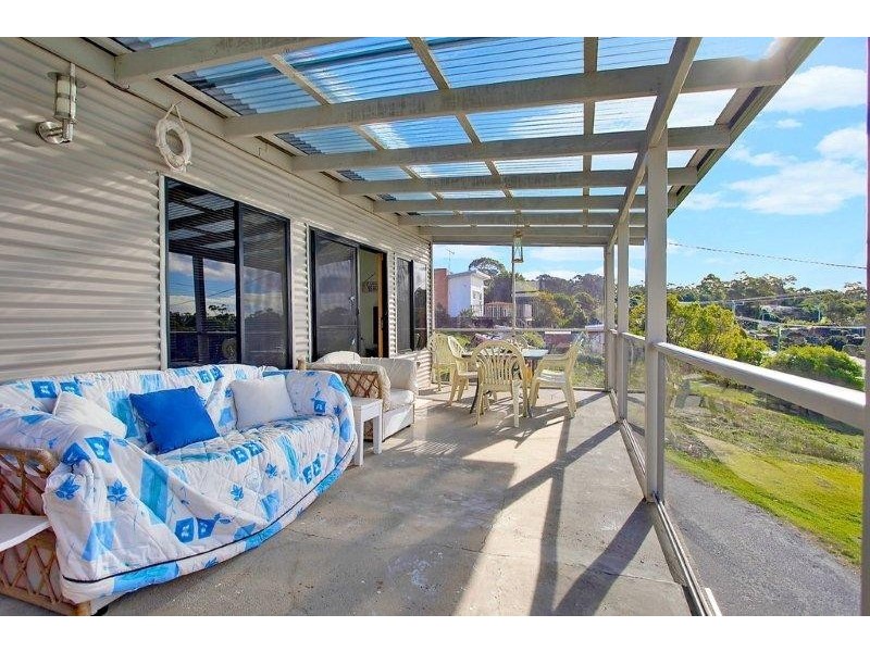 18 Beach Crescent, Greens Beach TAS 7270