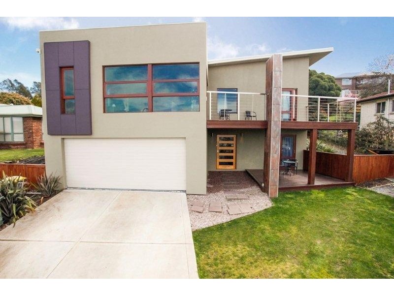 16 Balmoral Avenue, Riverside TAS 7250
