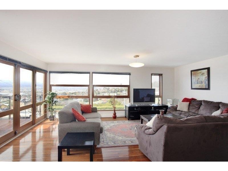 16 Balmoral Avenue, Riverside TAS 7250