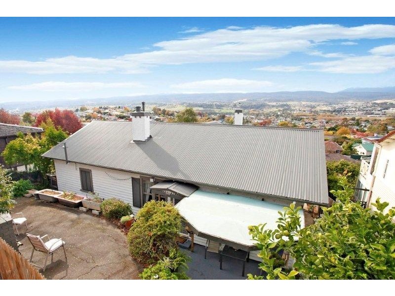 5 Churchill Crescent, Newstead TAS 7250