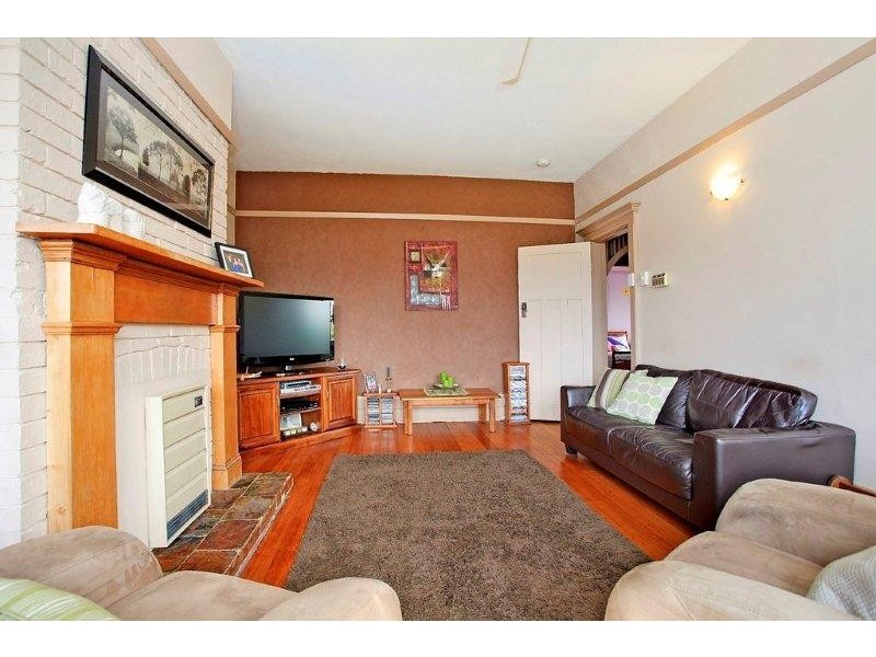 5 Churchill Crescent, Newstead TAS 7250