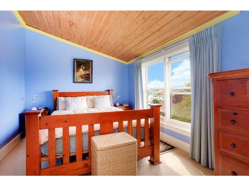 5 Churchill Crescent, Newstead TAS 7250