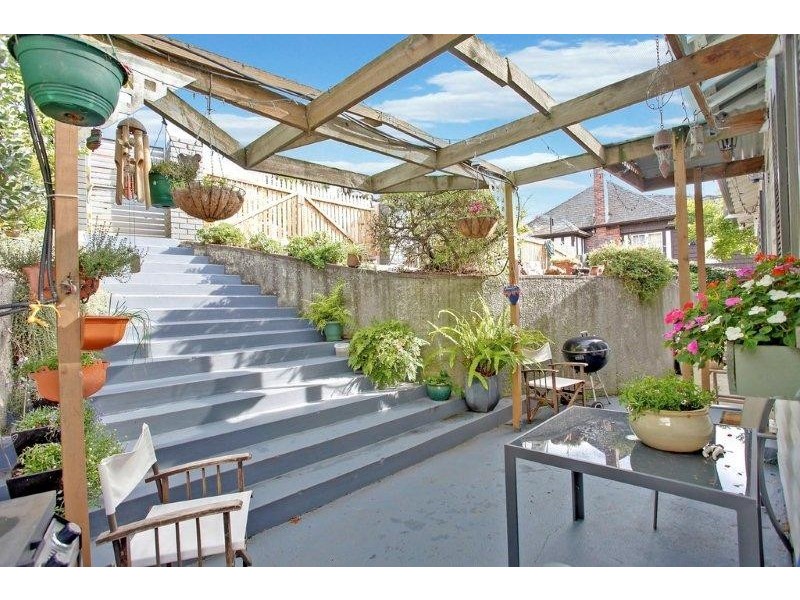 5 Churchill Crescent, Newstead TAS 7250