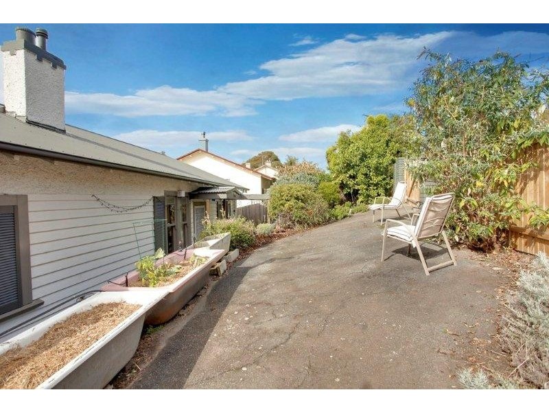 5 Churchill Crescent, Newstead TAS 7250