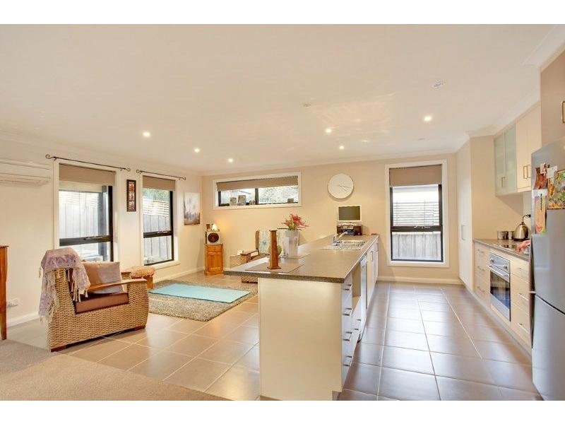 2/45 Poplar Parade, Youngtown TAS 7249