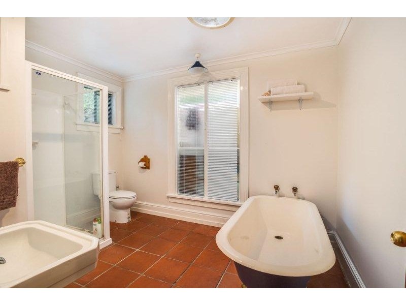 8 Philip St, East Launceston TAS 7250