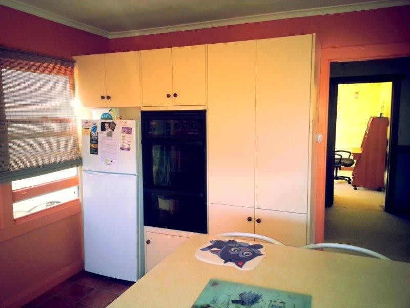 11 Keithleigh Street, Youngtown TAS 7249