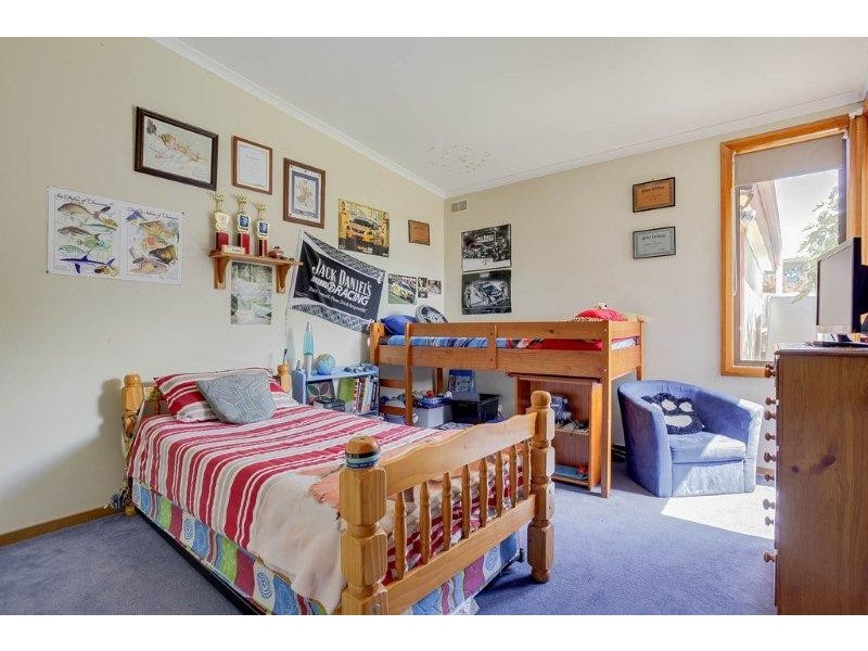 21 Crestview Crt, Newnham TAS 7248