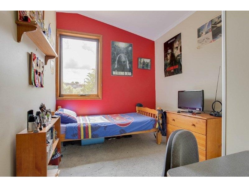 21 Crestview Crt, Newnham TAS 7248