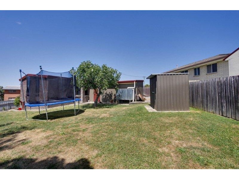 21 Crestview Crt, Newnham TAS 7248
