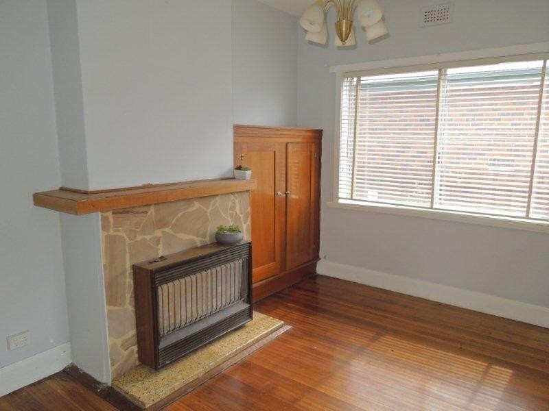8 Monash Street, Mowbray TAS 7248