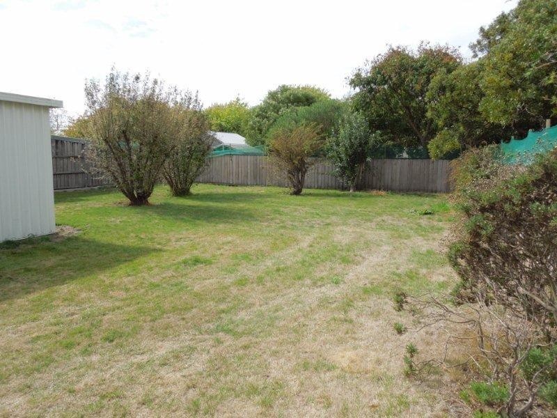 8 Monash Street, Mowbray TAS 7248