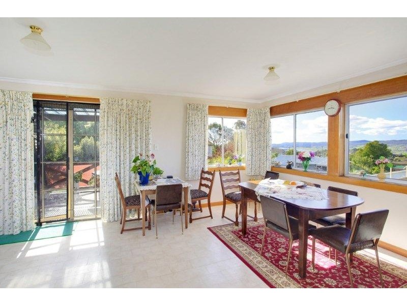 6 Ewart Place, Trevallyn TAS 7250