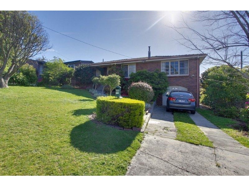 6 Ewart Place, Trevallyn TAS 7250