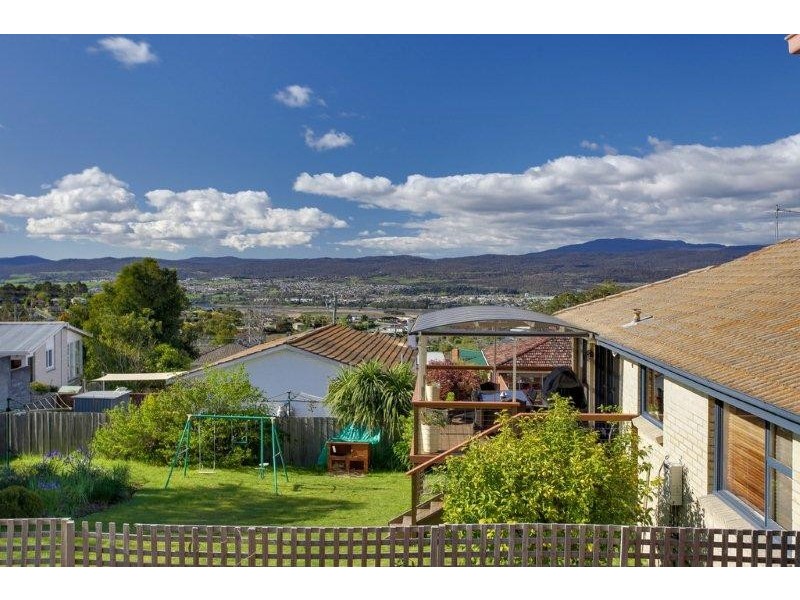 6 Ewart Place, Trevallyn TAS 7250