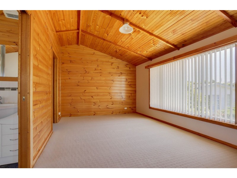 27 Vaux Street, West Launceston TAS 7250