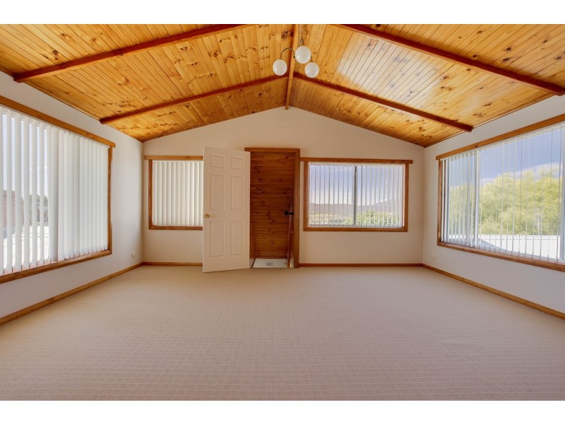 27 Vaux Street, West Launceston TAS 7250