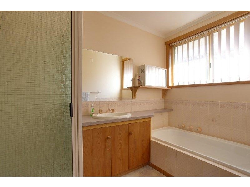 1/66 Gravelly Beach Road, Blackwall TAS 7275