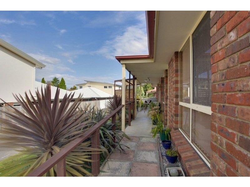 1/66 Gravelly Beach Road, Blackwall TAS 7275